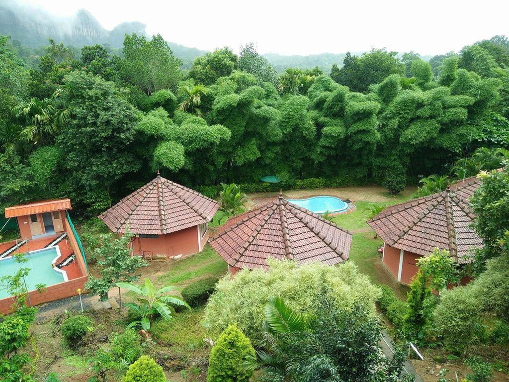 Sunbird Garden Resort Krishnagiri Exteriér fotografie