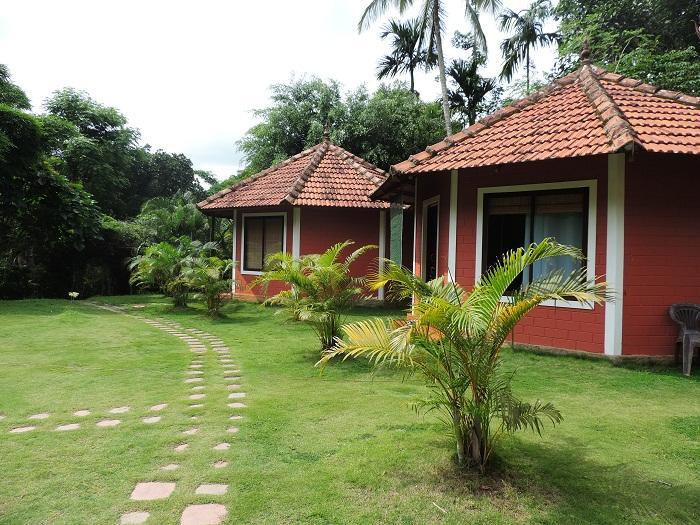 Sunbird Garden Resort Krishnagiri Exteriér fotografie