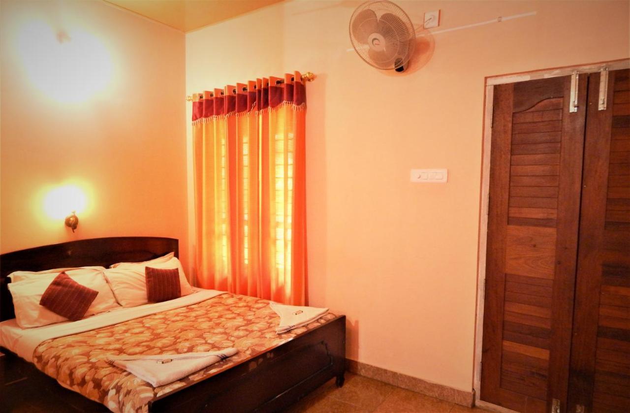 Sunbird Garden Resort Krishnagiri Exteriér fotografie